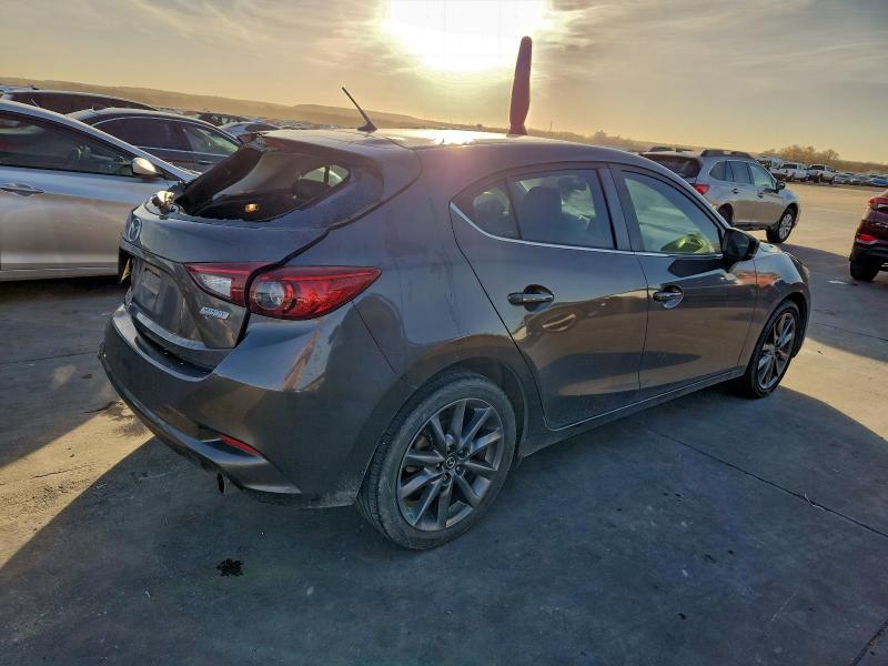 2018 Mazda 3 Touring