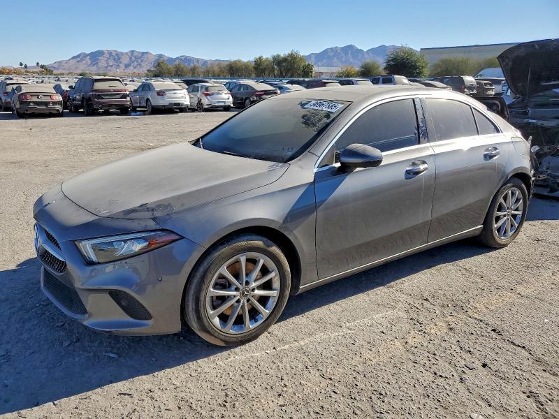 2019 Mercedes-Benz A 220