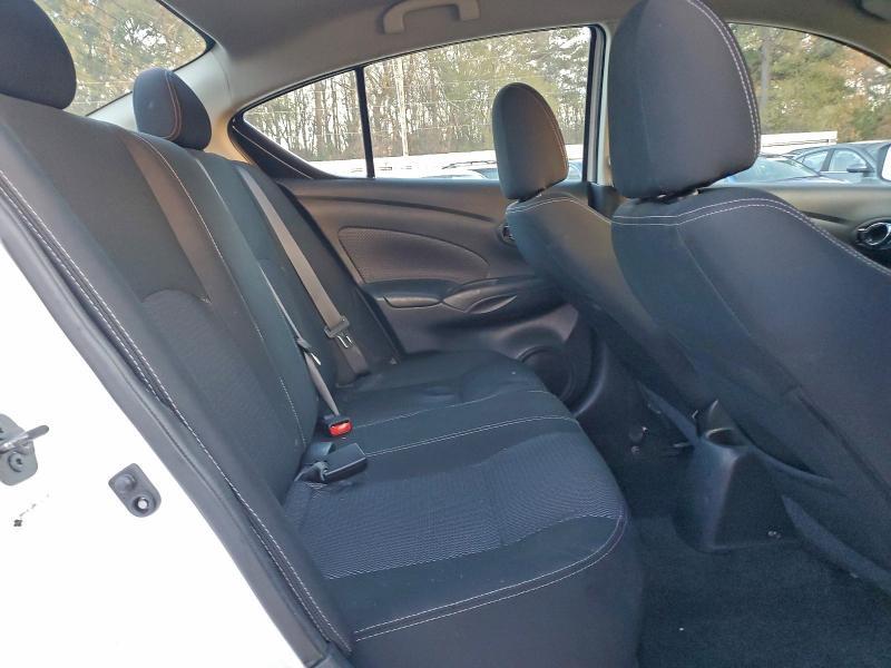 2018 Nissan Versa s