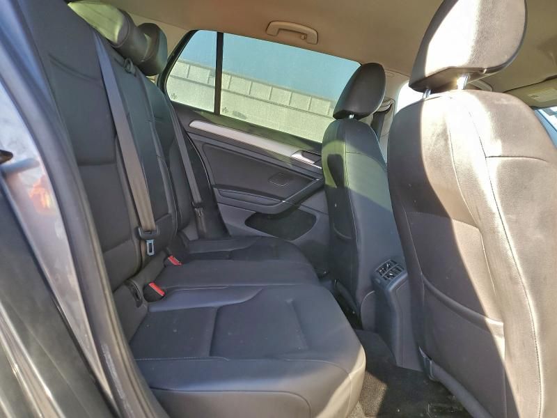 2015 Volkswagen Golf tdi