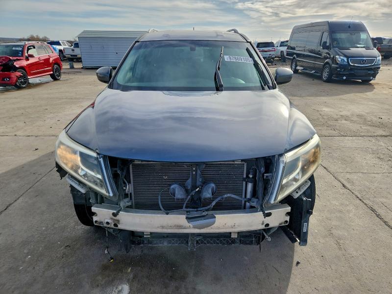 2016 Niss Pathfinder sv