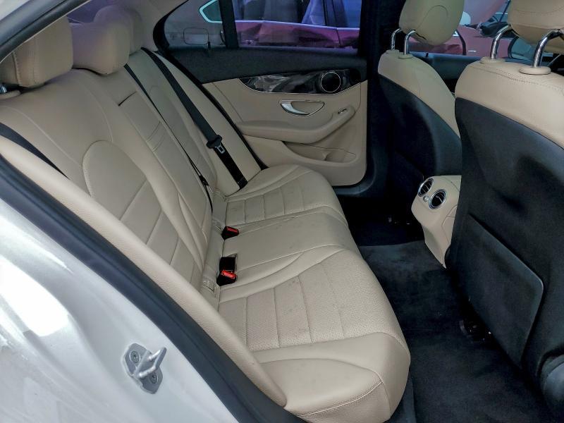 2016 Mercedes-Benz C300