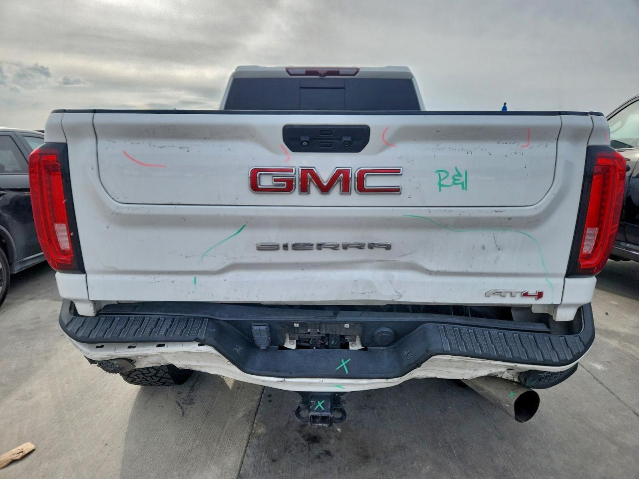 2022 GMC Sierra K2500 AT4