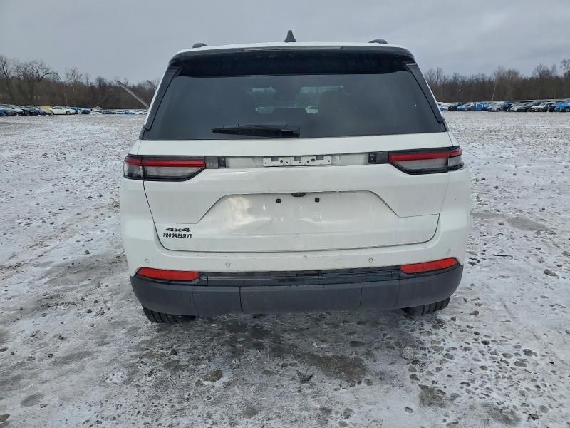 2024 Jeep Grand Cherokee Laredo