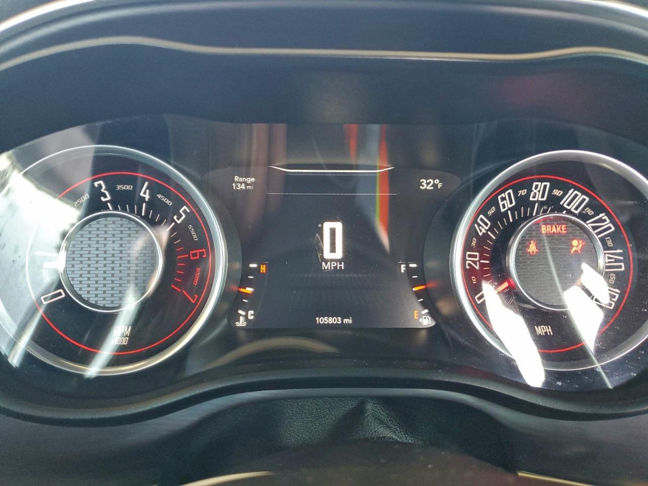 2016 Dodge Challenger r