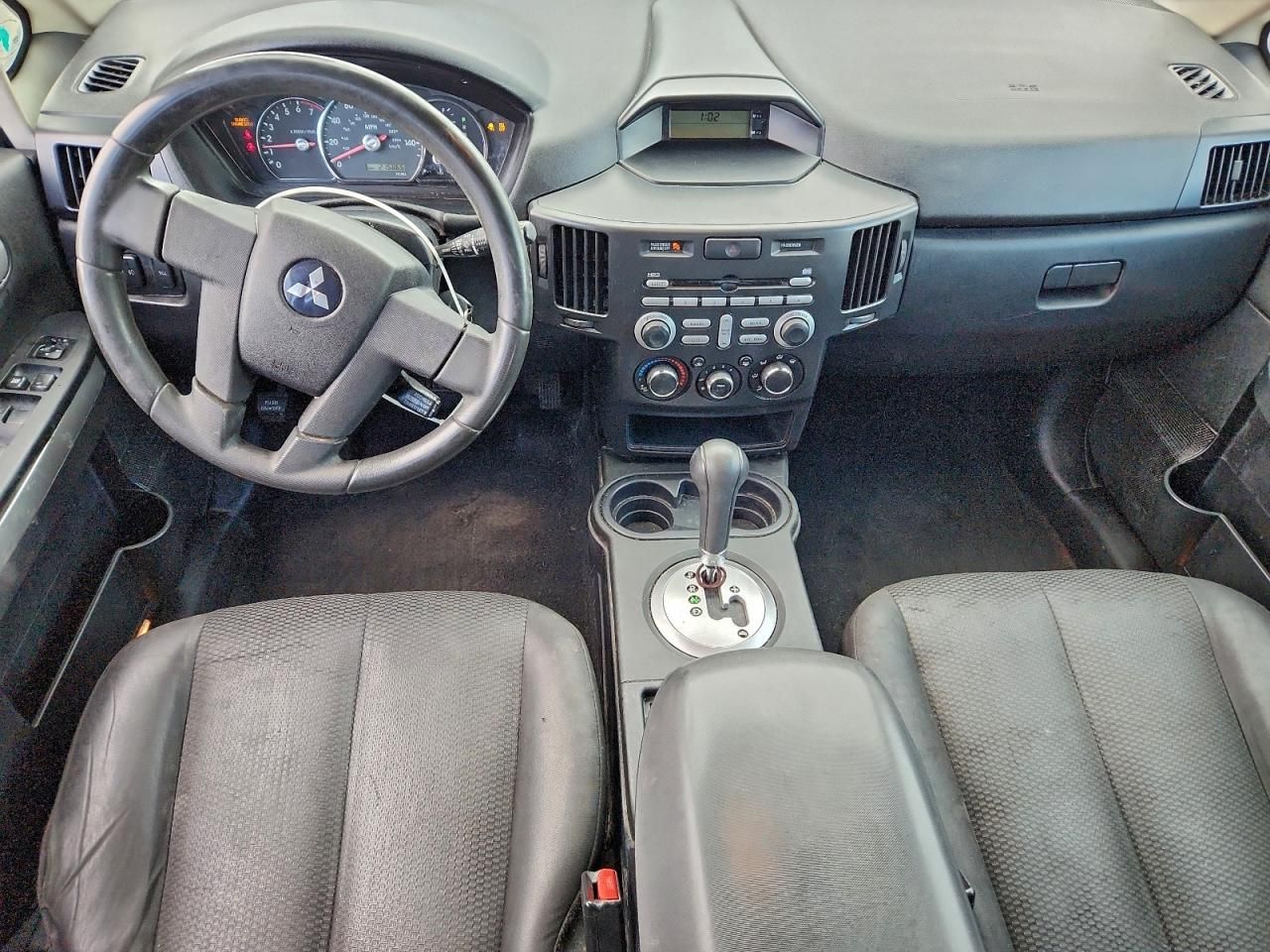 2011 Mitsubishi Endeavor ls