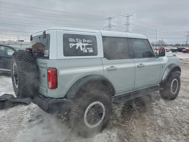 2021 Ford Bronco Base