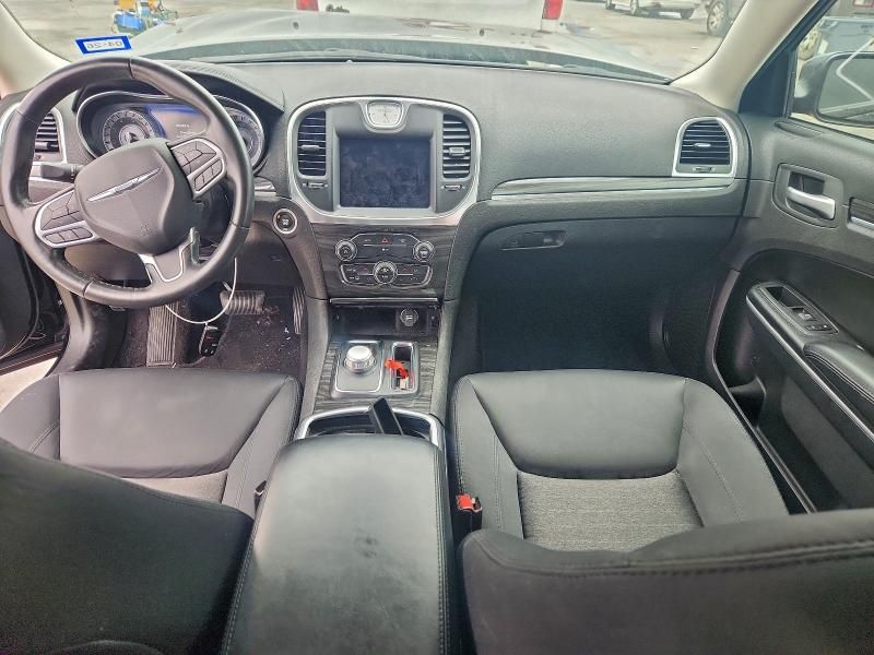 2020 Chrysler 300 Touring