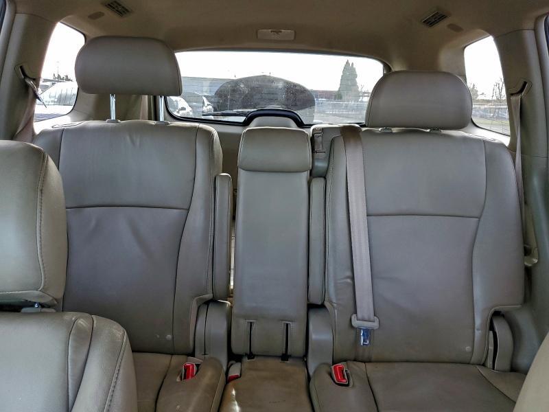 2013 Toyota Highlander se