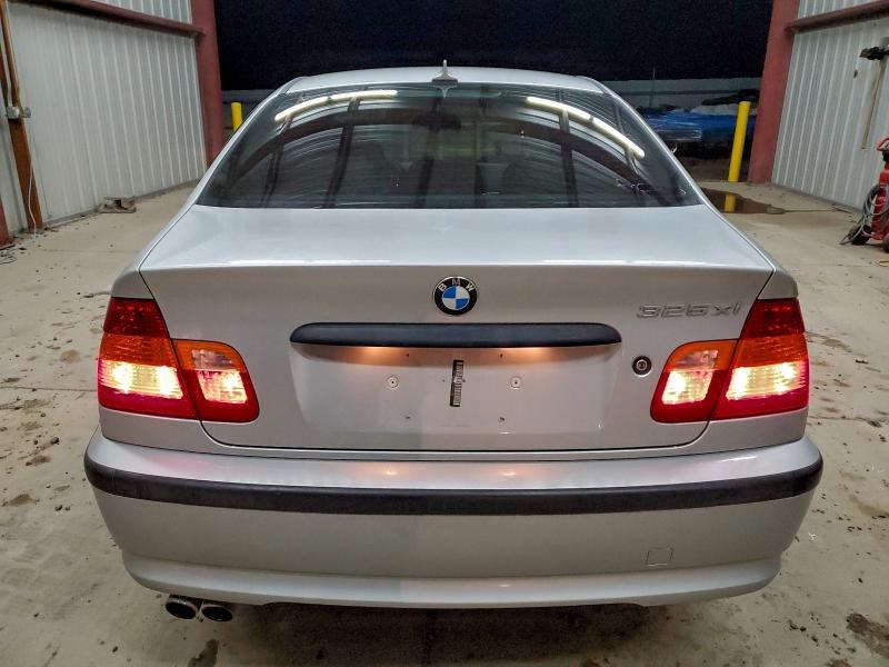 2004 BMW 325 xi