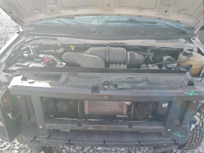 2013 Ford Econoline E150 van