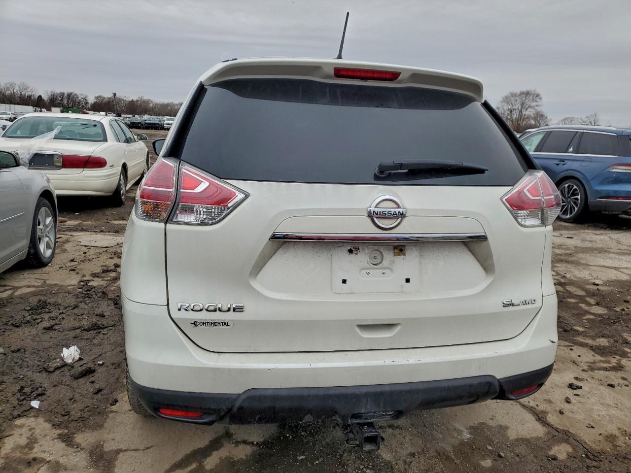 2016 Niss Rogue s