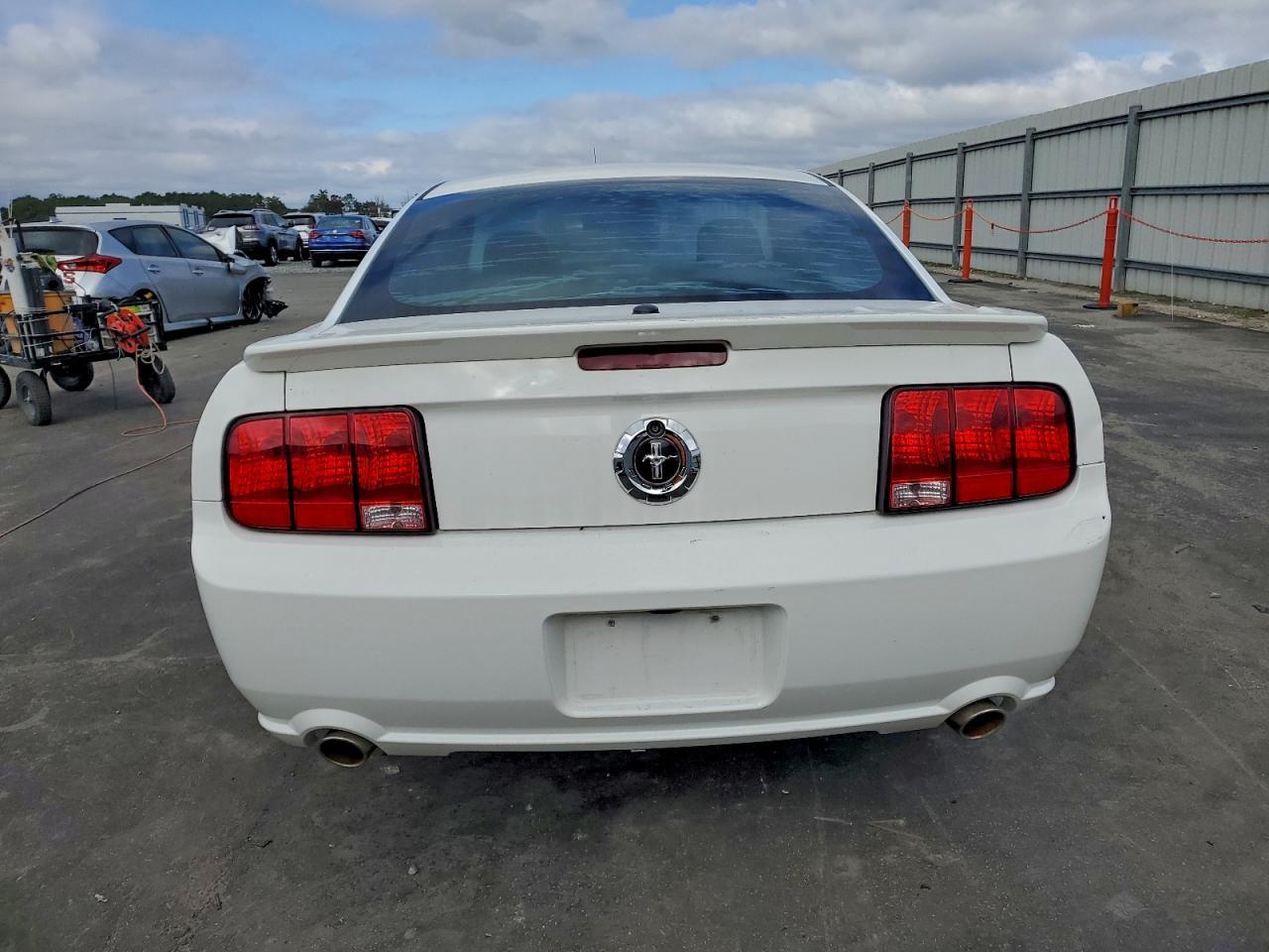 2008 Ford Mustang
