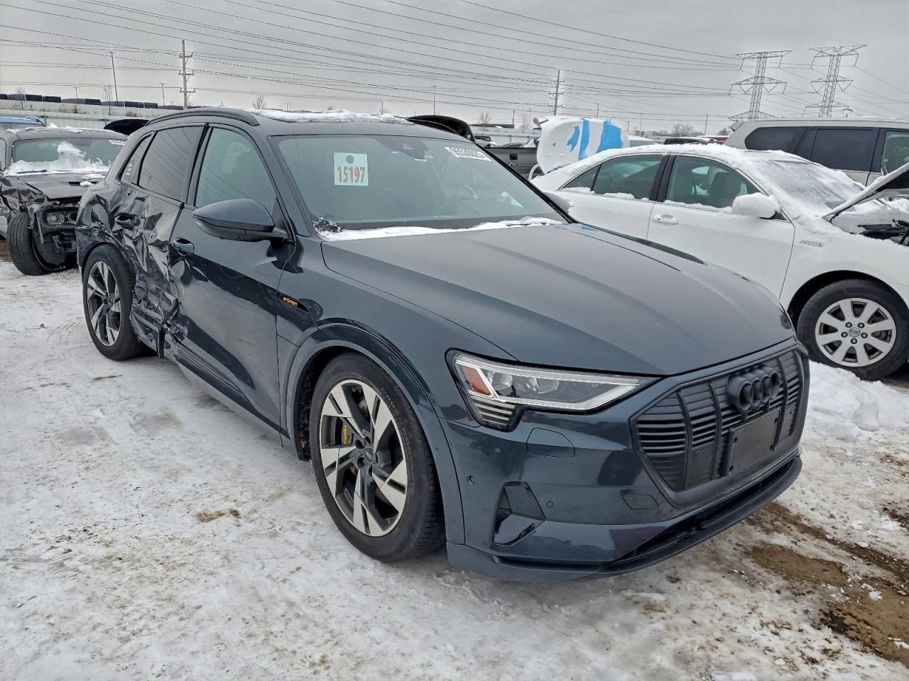 2022 Audi E-tron Premium Plus