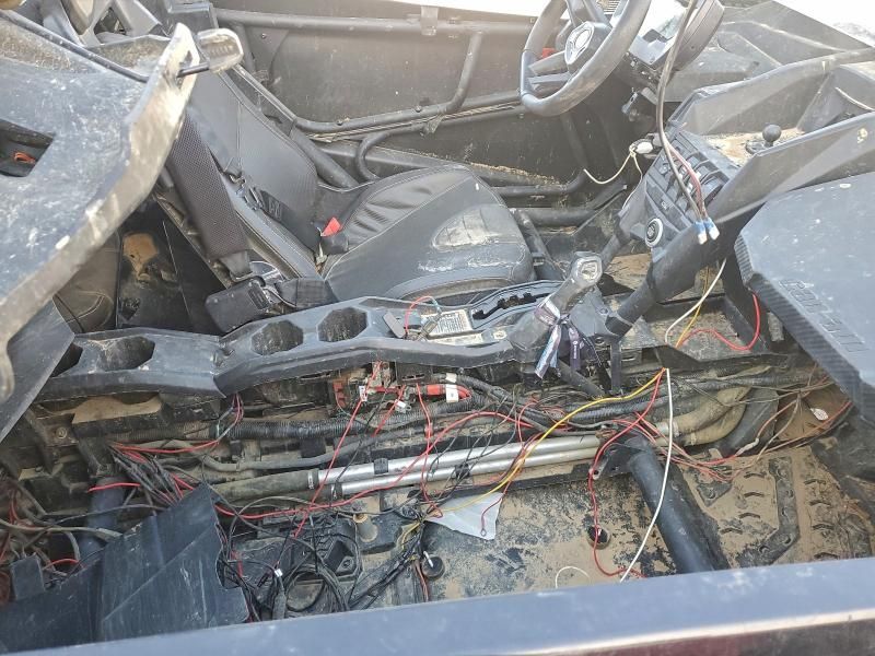 2022 Can-Am Maverick-utility Vehicle