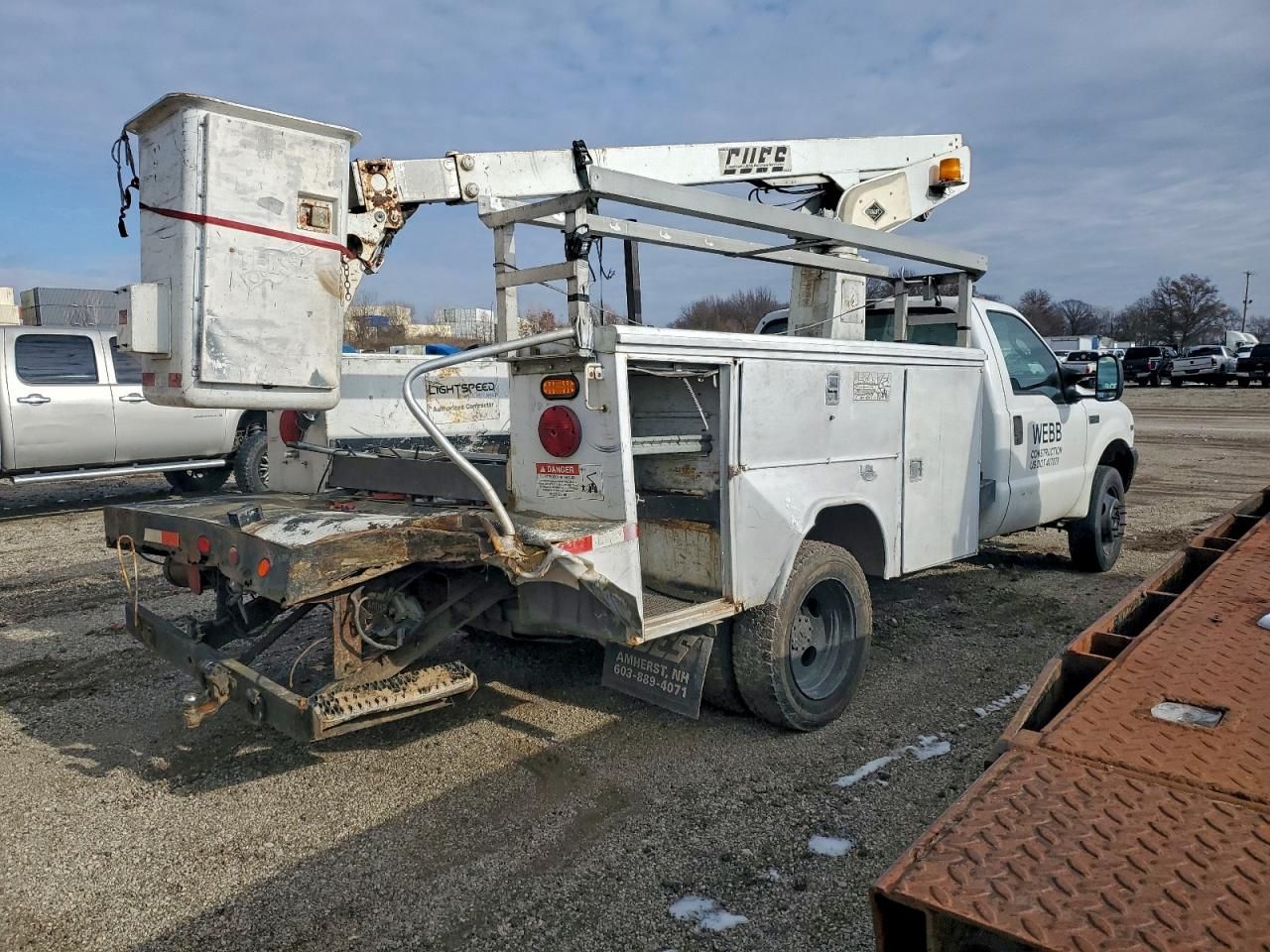2004 Ford F450 Bucket Truck