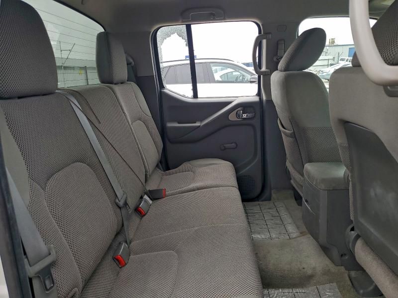 2014 Nissan Frontier S