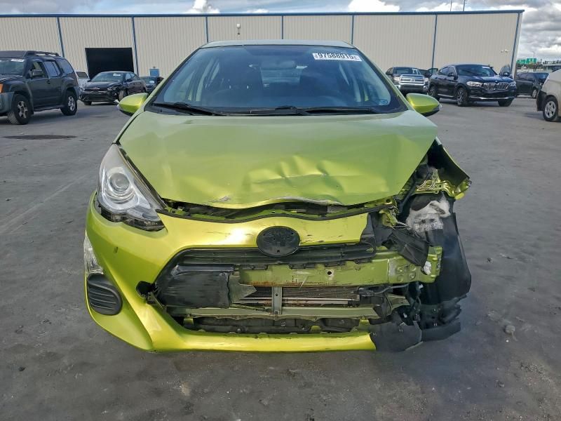 2016 Toyota Prius c
