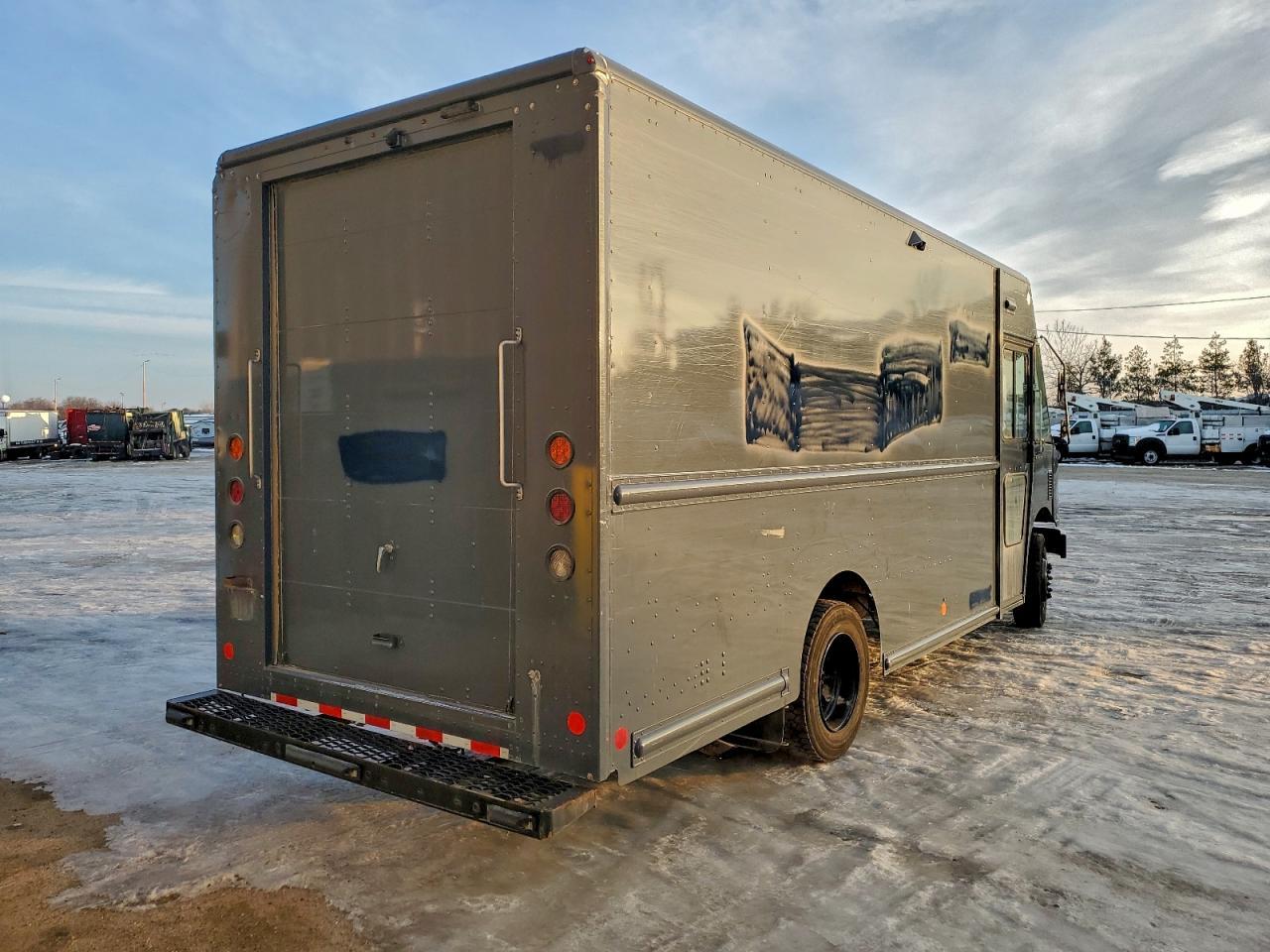 2020 Freightliner MT 45G Delivery Truck