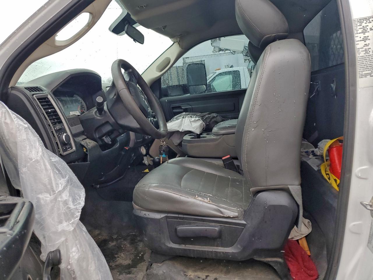 2015 Dodge RAM 3500 Truck Cab AND Chassis