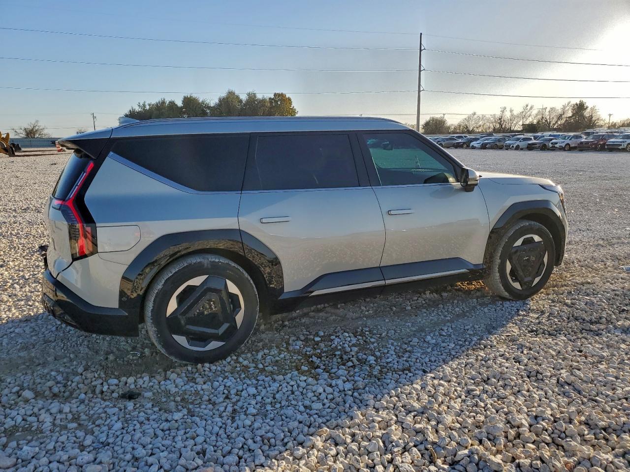 2024 KIA EV9 Land
