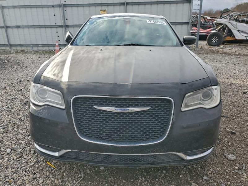 2016 Chrysler 300 Limited