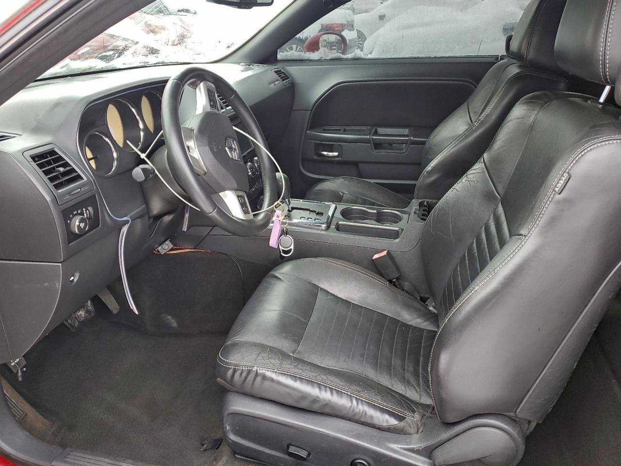 2012 Dodge Challenger sxt
