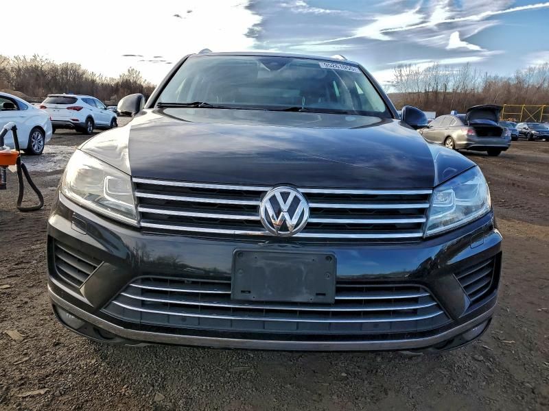 2016 Volkswagen Touareg Sport