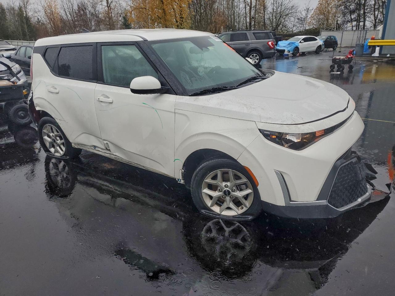 2023 KIA Soul lx