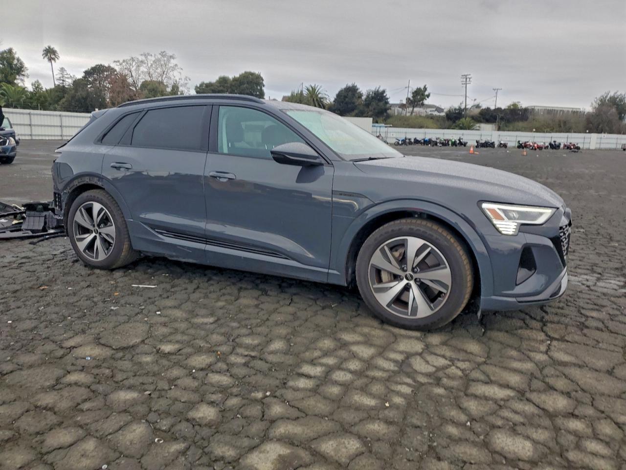 2024 Audi Q8 E-tron Premium