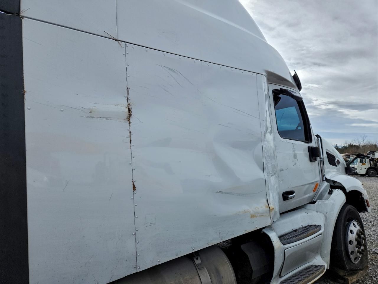 2022 Peterbilt 579 Semi Truck