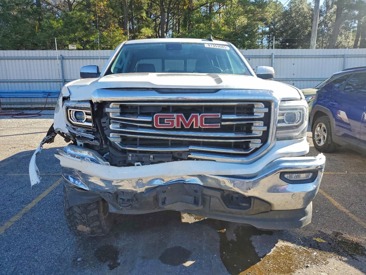 2018 GMC Sierra K1500 SLT