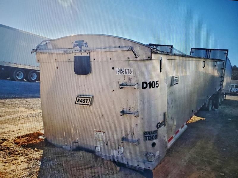 2015 East Manufacturing End Dump Trailer