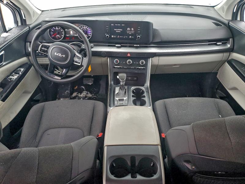 2023 KIA Carnival lx