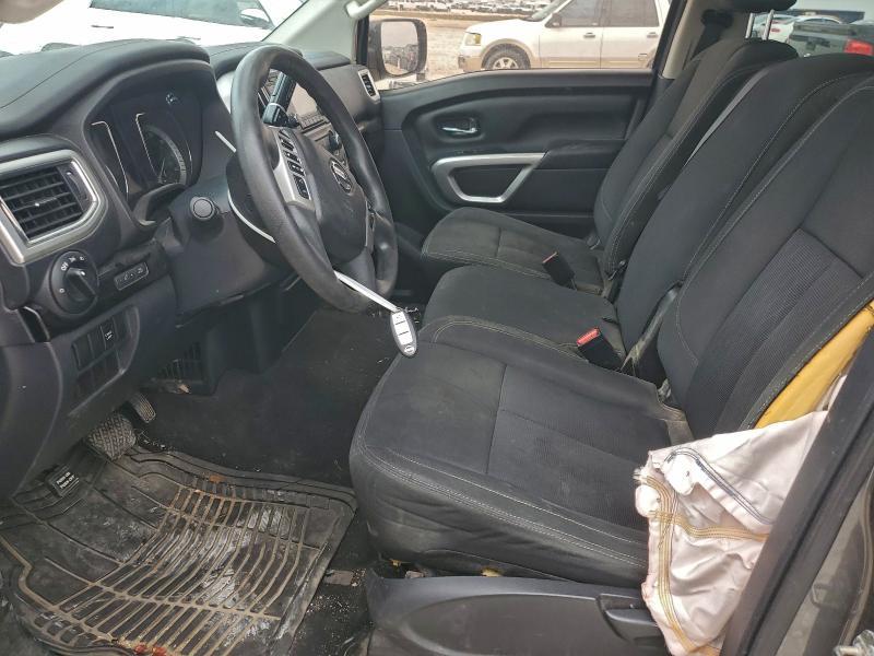 2017 Nissan Titan s