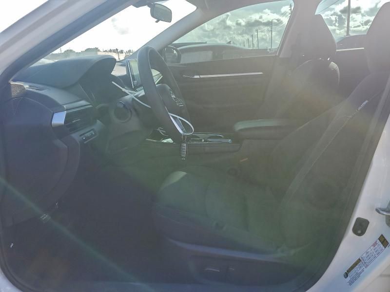 2023 Nissan Altima sv