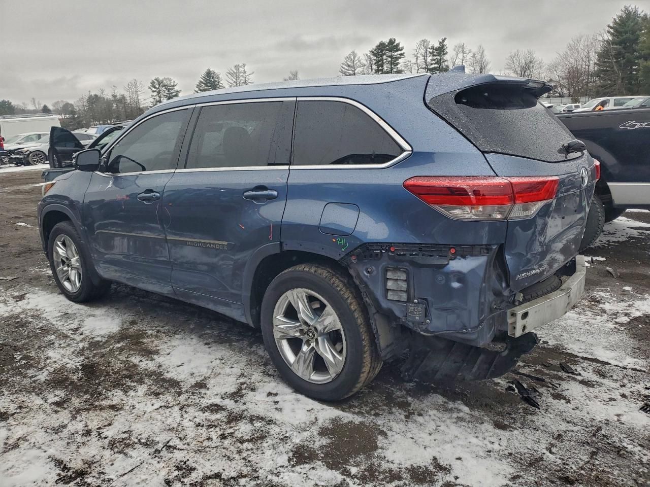 2017 Toyota Highlander Limited