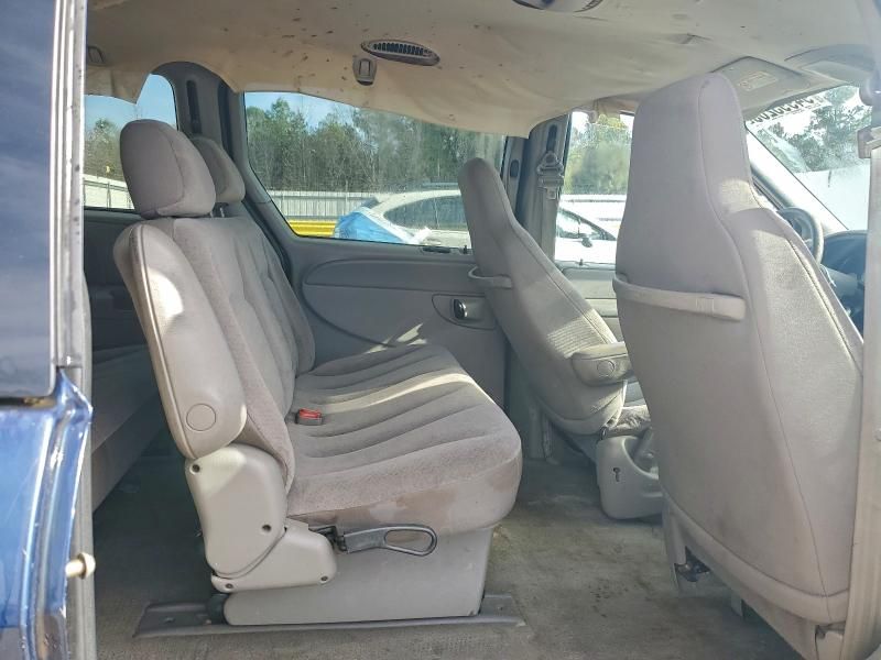 2003 Dodge Grand Caravan se