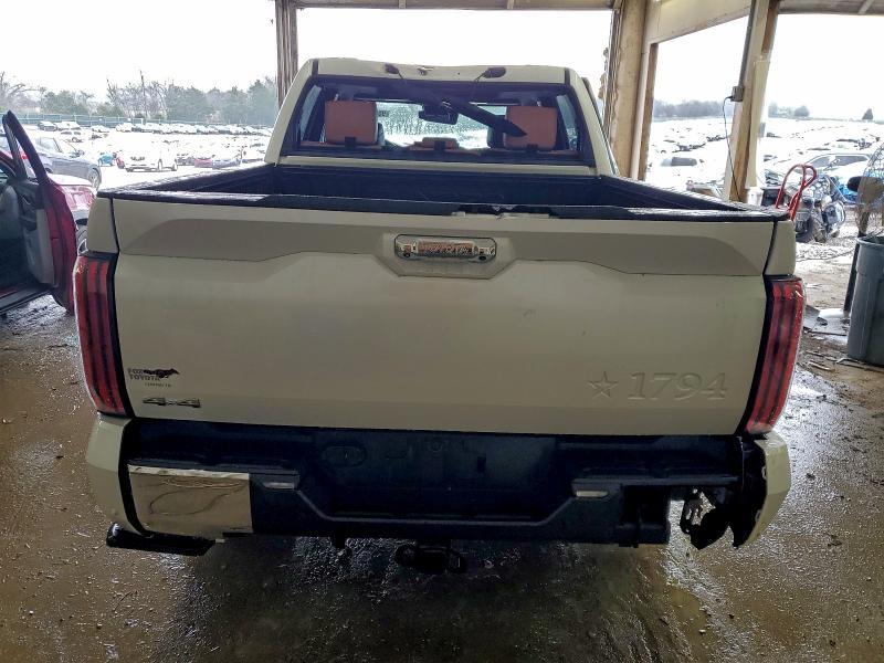 2025 Toyota Tundra Crewmax Platinum