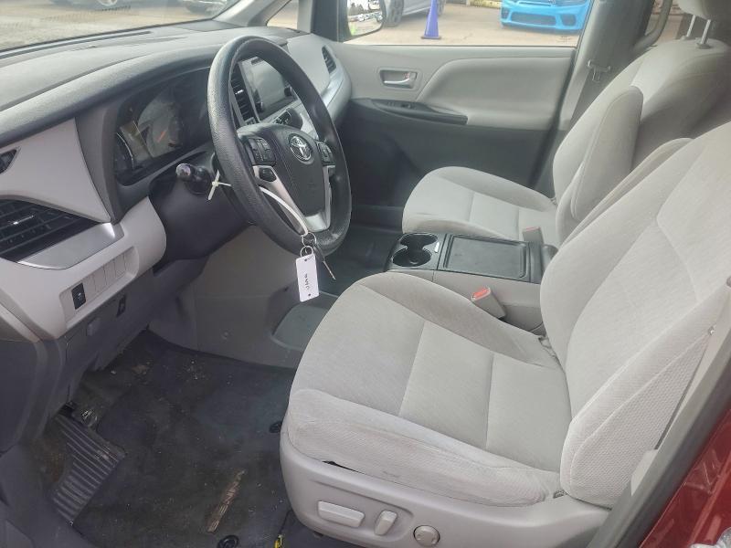 2017 Toyota Sienna le