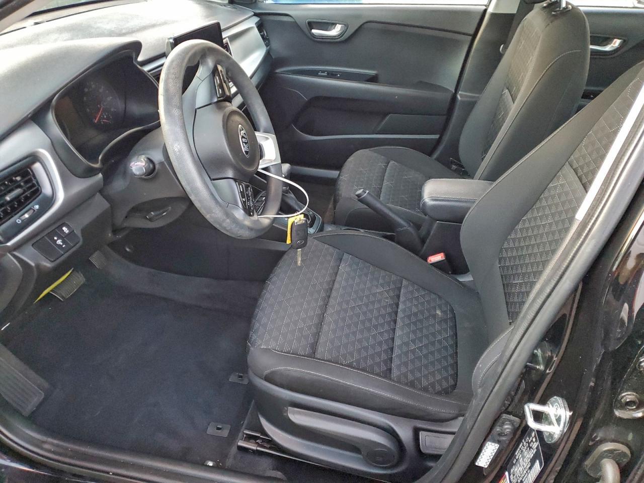 2021 KIA Rio s