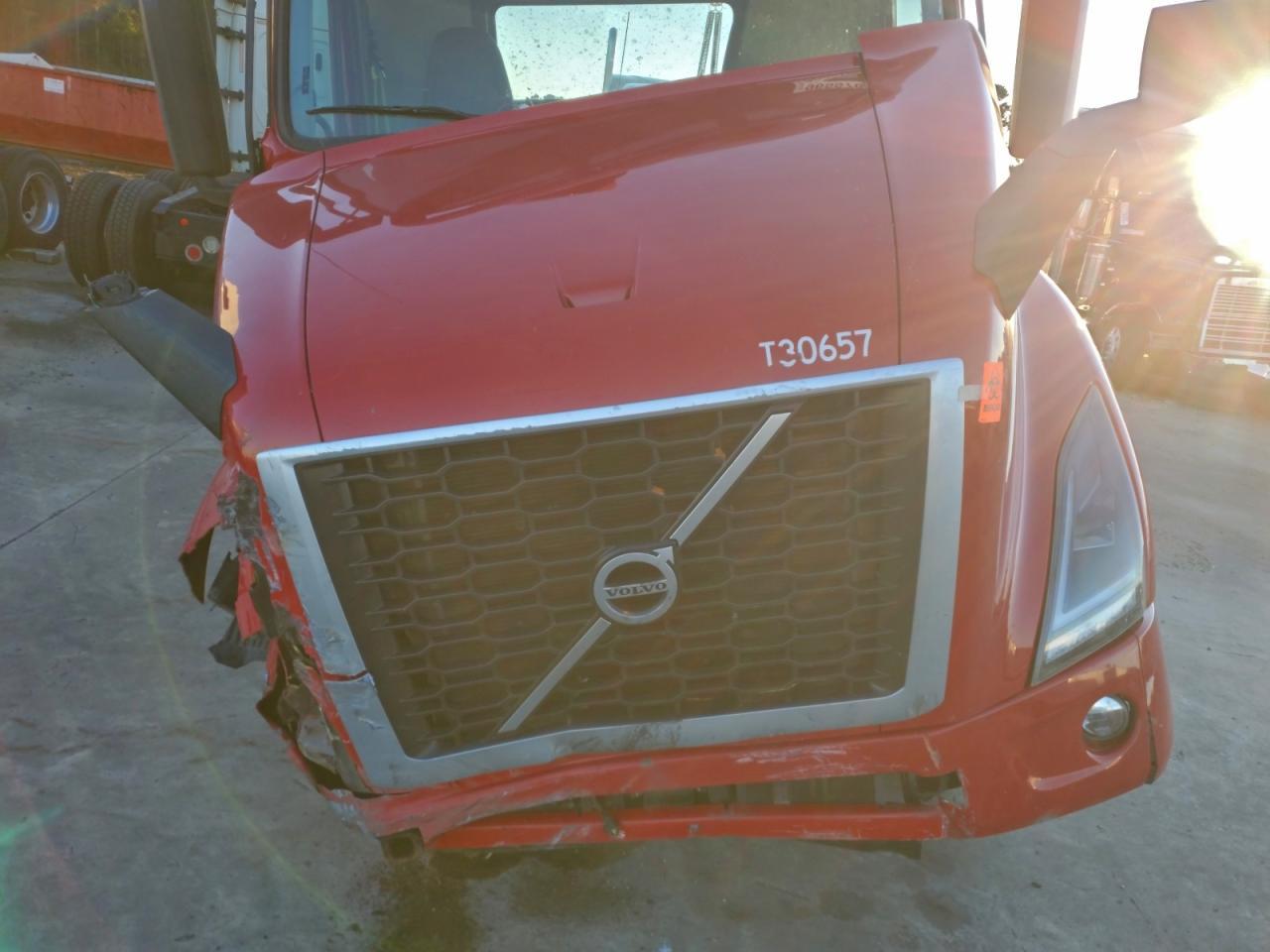 2023 Volvo VNR Semi Truck