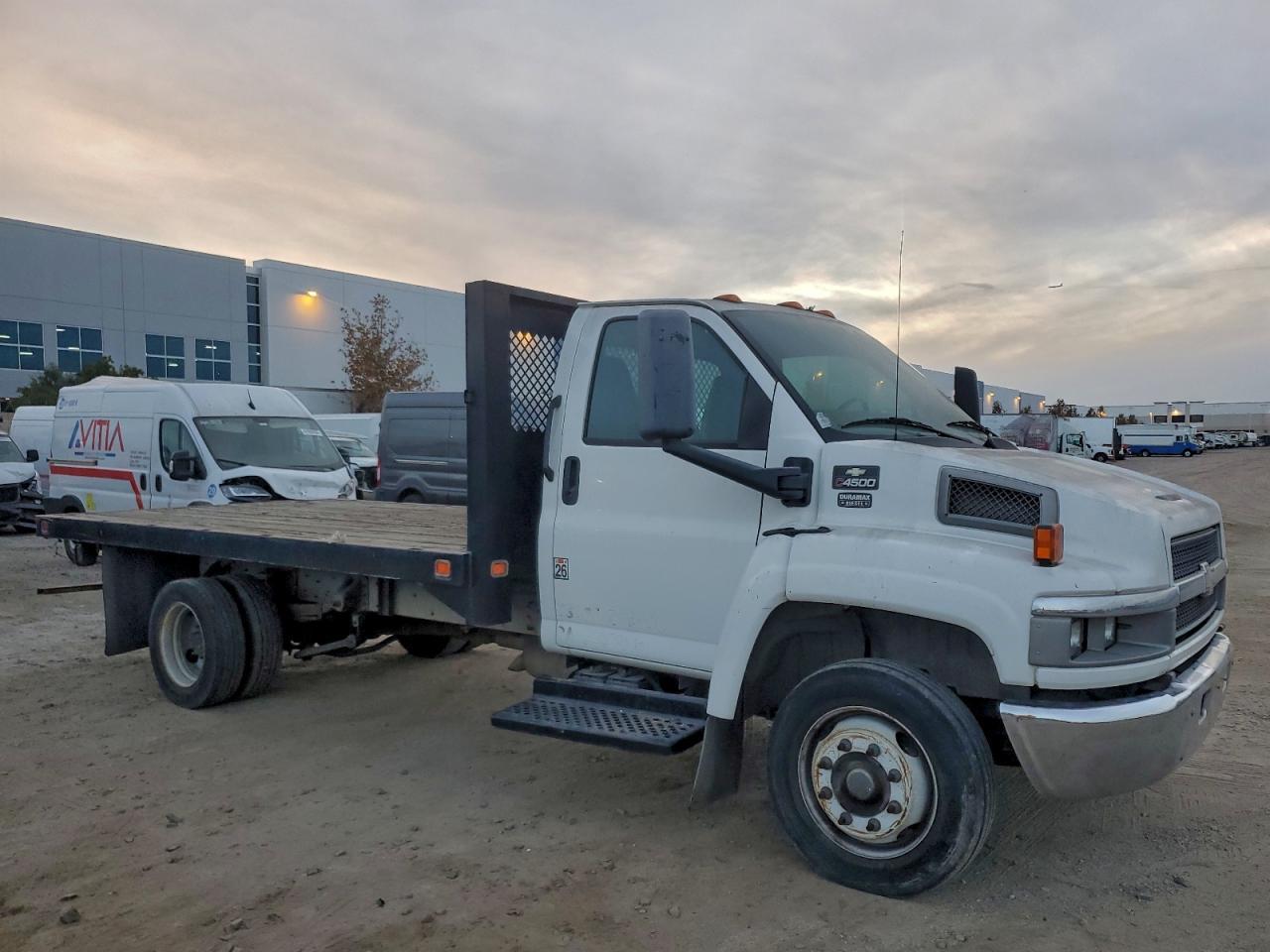 2004 Chevrolet C4500 Flatbed Truck