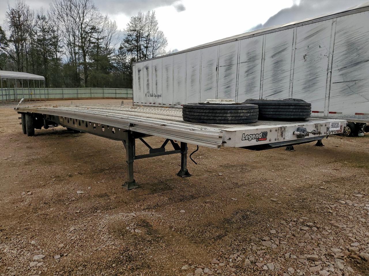 2019 Manac 10248C011L Flatbed Trailer