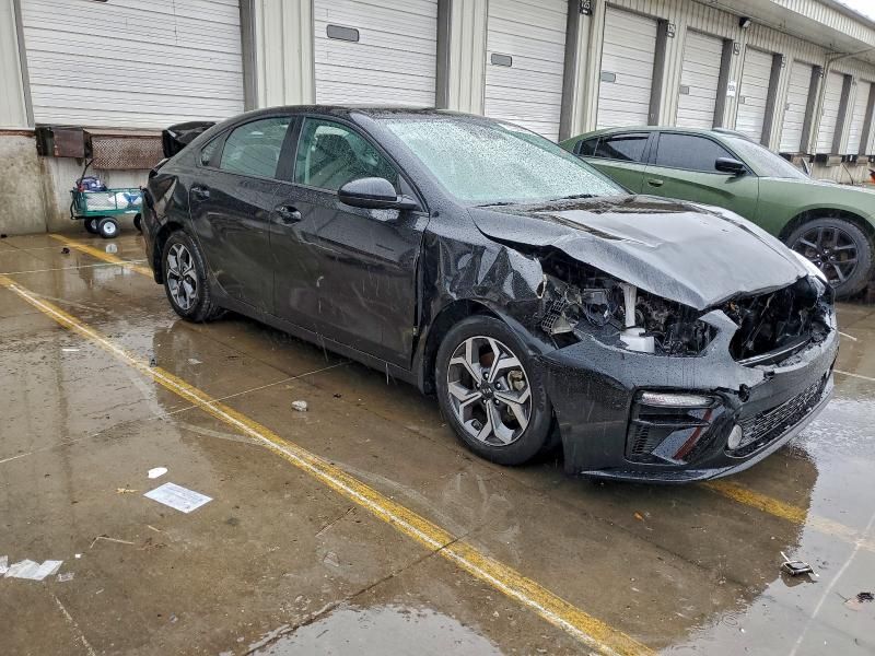 2021 KIA Forte fe