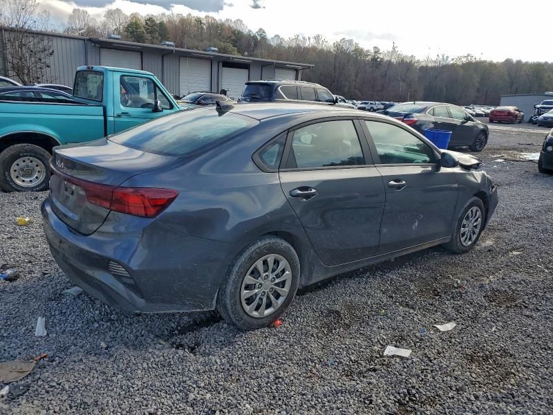 2024 KIA Forte lx