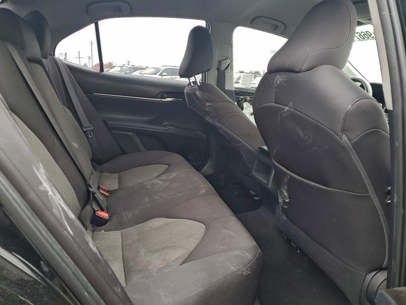 2021 Toyota Camry le