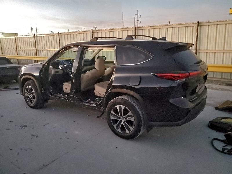 2023 Toyota Highlander Hybrid xle