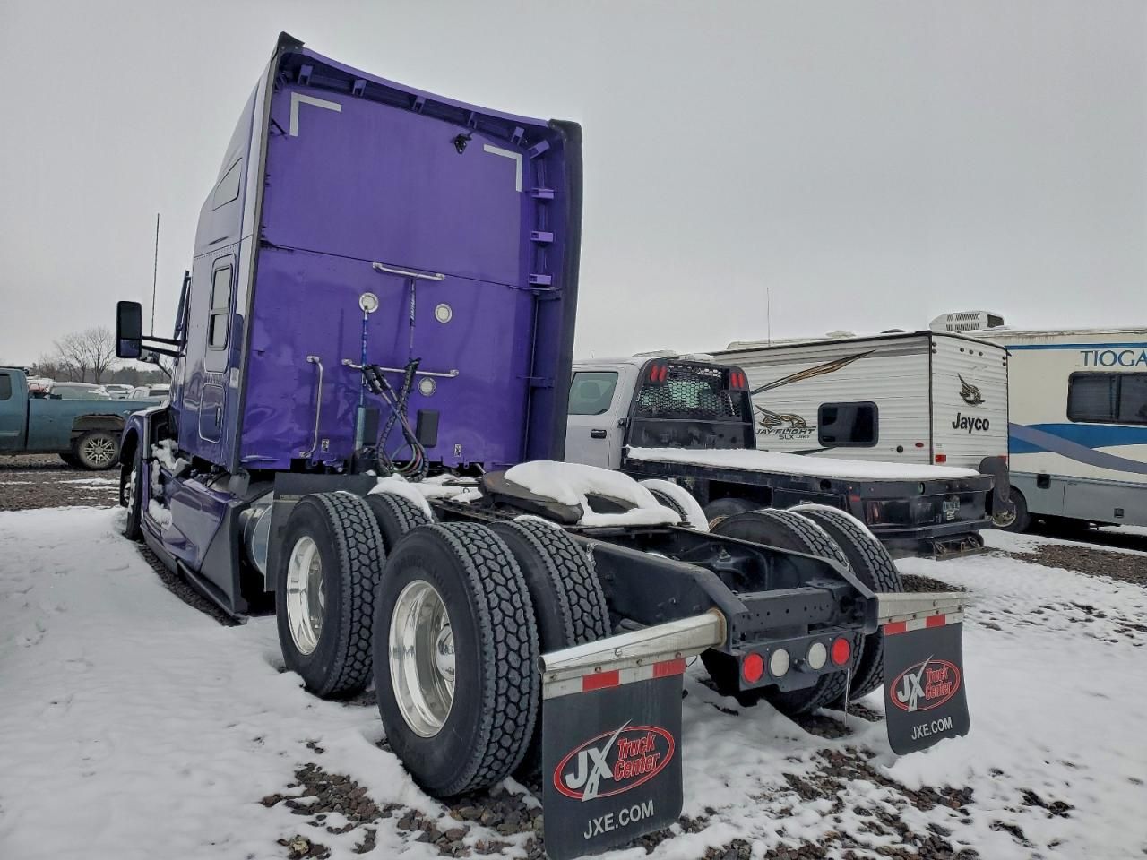 2023 Kenworth T680 Semi Truck