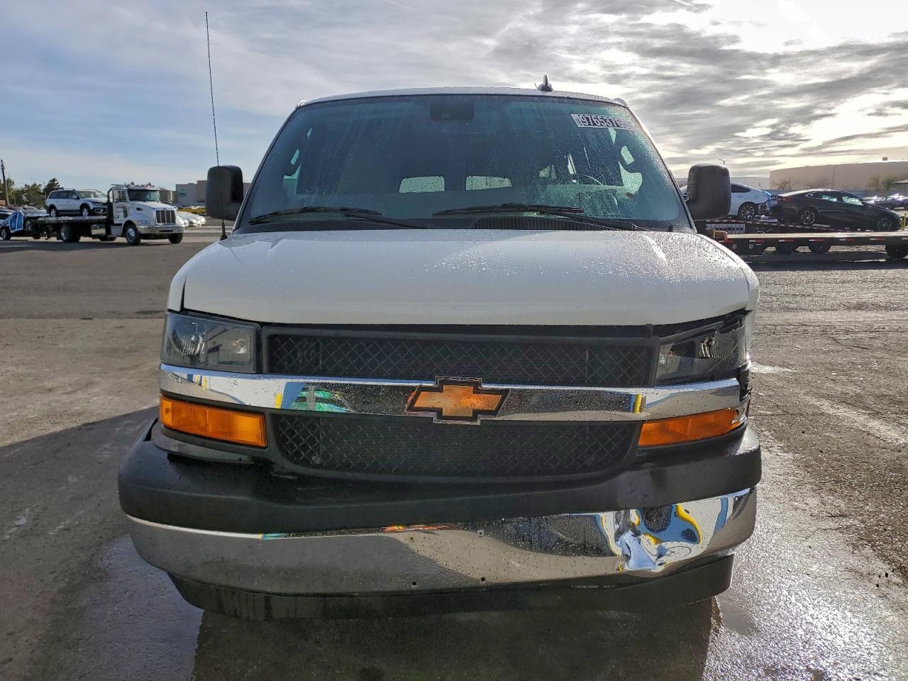 2024 Chevrolet Express G3500 LT